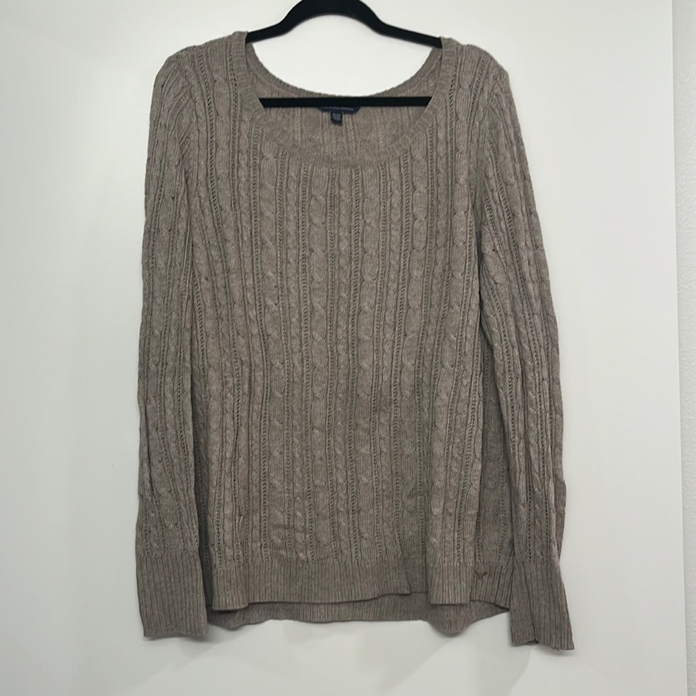 American Eagle grey sweater
